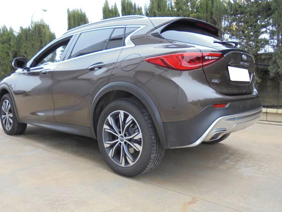 Фаркоп Aragon (быстросъемный крюк, вертикальное крепление) для Infiniti QX30 2015-2019. Артикул E2203AV