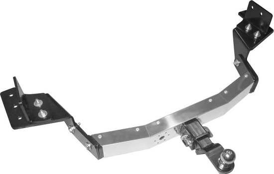 Фаркоп PT Group с хромированной накладкой для Toyota Fortuner 2015-2022. Артикул 09111501