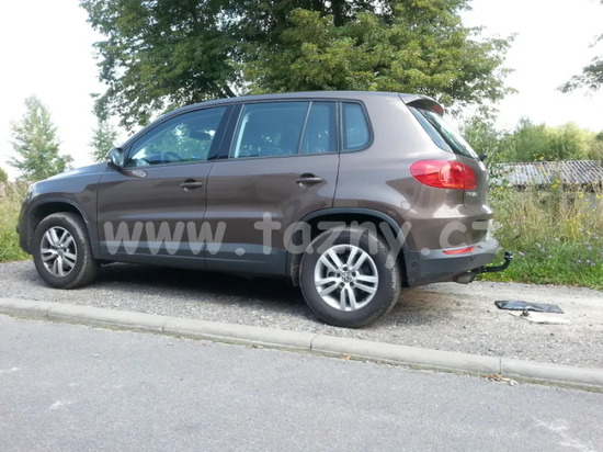 Фаркоп Westfalia для Audi Q3 I 2011-2018. Быстросъемный крюк. Артикул 305423600001