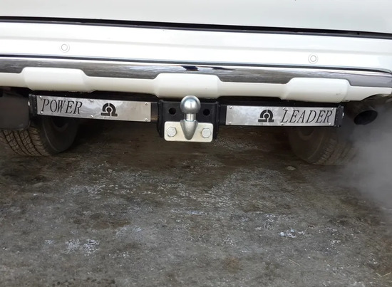 Фаркоп Лидер-Плюс для Toyota Land Cruiser Prado 120 2002-2009 (с накладкой из нерж. стали). Фланцевое крепление. Артикул T113-F(N)