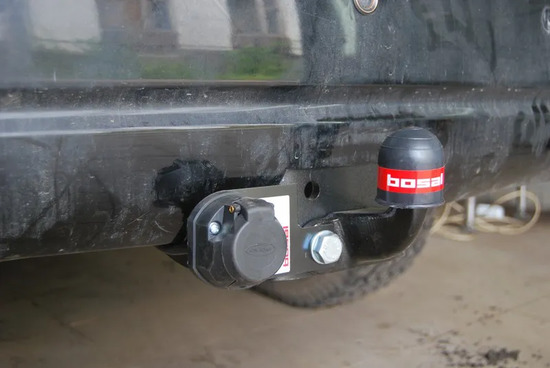 Фаркоп Oris (ранее Bosal) для Kia Sorento 2006-2008 Фланцевое крепление. Артикул 6740-F