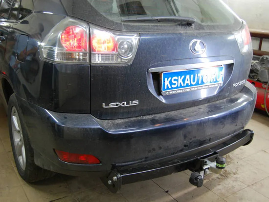 Фаркоп Лидер-Плюс для Toyota Highlander I 2003-2007. Фланцевое крепление. Артикул L101-F