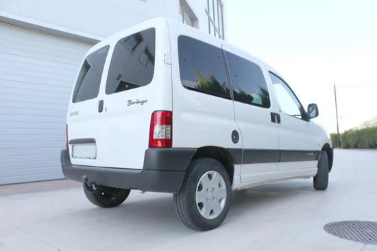 Фаркоп Aragon для Peugeot Partner I (Origin) 1997-2012. Артикул E1212AA
