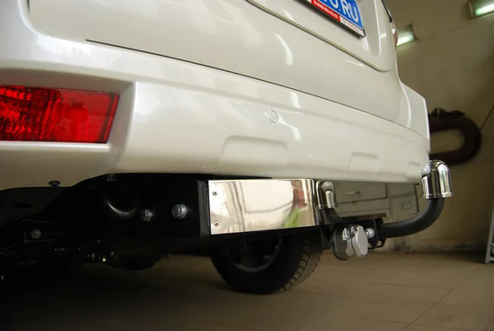 Фаркоп Oris (ранее Bosal) для Toyota Land Cruiser Prado 150 2009-2022 (с декор. пластиной). Артикул 3071-AL