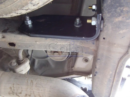 Фаркоп Galia оцинкованный для Mercedes-Benz M-Класс (ML) W163 (запаска под бампером) 1998-2005. Артикул M029A
