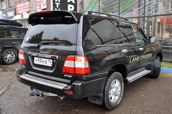 Фаркоп Baltex для Toyota Land Cruiser 100 VX 1998-2007 (с декор. пластиной) Фланцевое крепление. Артикул Y08A
