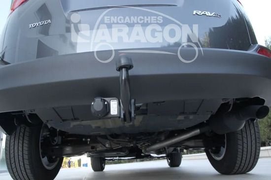 Фаркоп Aragon для Toyota RAV4 IV 2013-2019. Артикул E6405DA