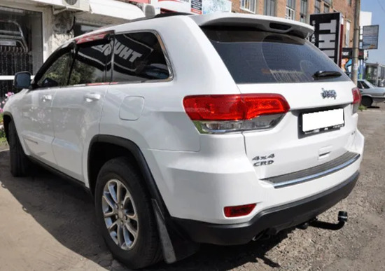 Фаркоп Westfalia для Jeep Grand Cherokee WK2 2011-2014 (вкл SRT8, вкл. Summit, кроме Trackhawk) . Быстросъемный крюк. Артикул 342221600001