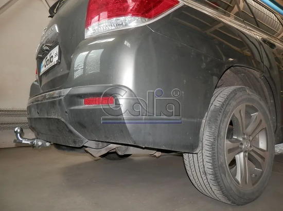 Фаркоп Galia оцинкованный для Toyota Highlander II 2010-2013. Быстросъемный крюк. Артикул T068C
