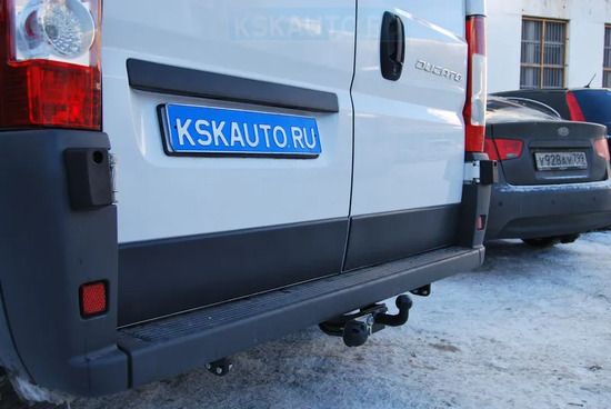 Фаркоп Лидер-Плюс для Citroen Jumper II L2 2006-2022. Фланцевое крепление. Артикул P107-FC