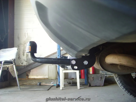 Фаркоп AvtoS для Renault Duster I до рестайлинга 2010-2015. Артикул RN 13