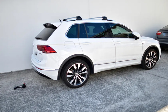 Фаркоп Westfalia (оригинал) для Volkswagen Tiguan II 2016-2022 с электрикой 13-контактов в комплекте. Артикул 321907900113