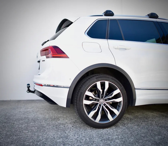 Фаркоп Westfalia (оригинал) для Volkswagen Tiguan II 2016-2022 с электрикой 13-контактов в комплекте. Артикул 321907900113