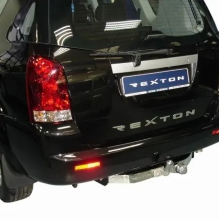 Фаркоп Baltex для SsangYong Rexton I 2001-2006 с нержавеющей накладкой Фланцевое крепление. Артикул SS02E