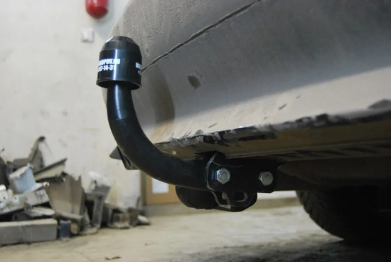 Фаркоп Imiola для BMW 5-серия E60/61 (искл. M-5) 2003-2010. Артикул B.008