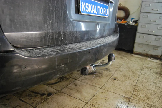 Фаркоп Galia оцинкованный для Hyundai H1 Grand Starex 2007-2022. Быстросъемный крюк. Артикул H077C