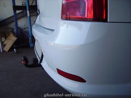 Фаркоп AvtoS для Renault Logan седан 2005-2014. Артикул RN 02