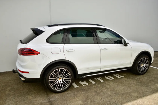 Фаркоп Westfalia для Porsche Cayenne II (без зап.колеса) 2010-2017. Быстросъемный крюк. Артикул 321736600001