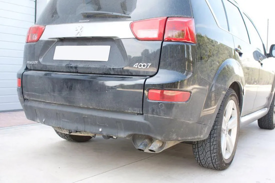 Фаркоп Aragon (быстросъемный крюк, вертикальное крепление) для Mitsubishi Outlander XL 2007-2012.. Артикул E4204BV