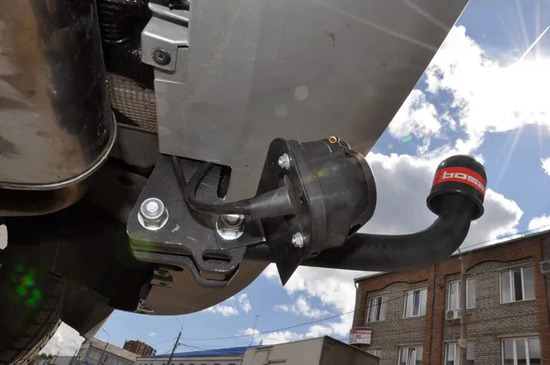 Фаркоп Oris (ранее Bosal) для Nissan Terrano III 2014-2022. Артикул 4374-A