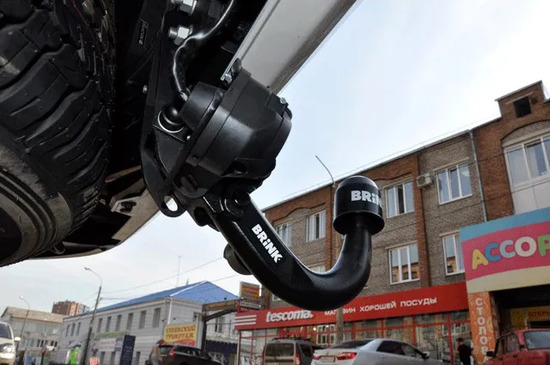 Фаркоп Brink (Thule) для Toyota Land Cruiser 200 V8 2007-2022. Быстросъемный крюк. Артикул 424700