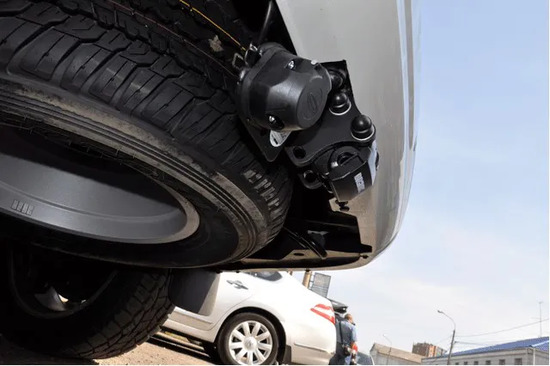 Фаркоп Brink (Thule) для Toyota Land Cruiser 200 V8 2007-2022. Быстросъемный крюк. Артикул 424700