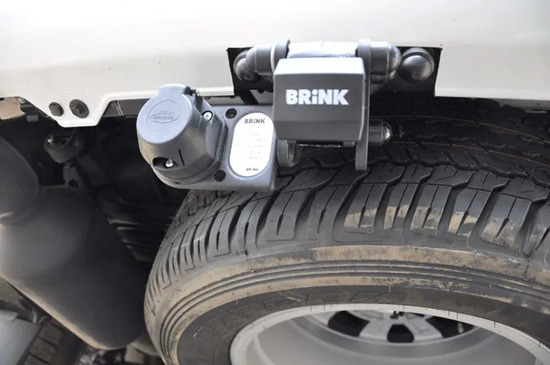 Фаркоп Brink (Thule) для Toyota Land Cruiser 200 V8 2007-2022. Быстросъемный крюк. Артикул 424700
