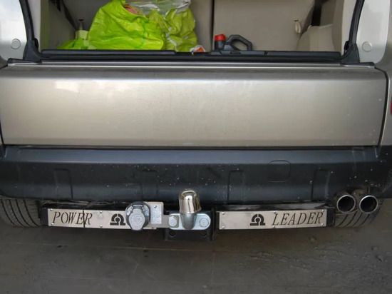 Фаркоп Лидер-Плюс для Mitsubishi Outlander XL 2007-2012 (с накладкой из нерж. стали). Фланцевое крепление. Артикул M105-F(N)