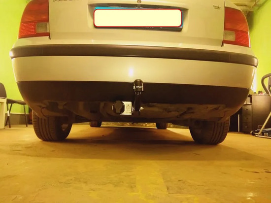 Фаркоп Лидер-Плюс для Volkswagen Passat B5 седан 1996-2005. Артикул V104-A