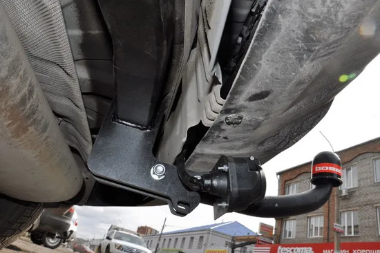Фаркоп Oris (ранее Bosal) для Nissan X-Trail 4x4 2015-2022. Артикул 4377-AN