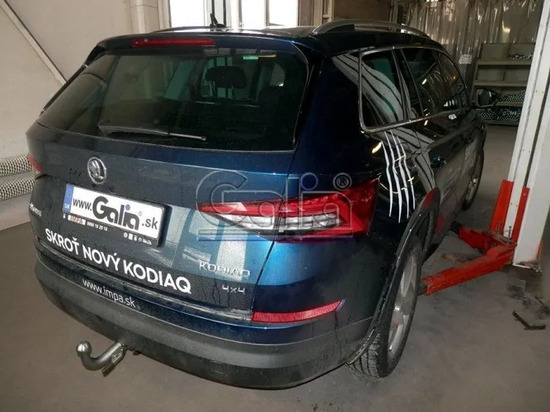 Фаркоп Galia оцинкованный для Skoda Kodiaq 2WD, 4WD 2017-2022. Быстросъемный крюк. Артикул S120C