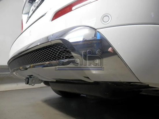 Фаркоп Galia оцинкованный для Mercedes-Benz M-Класс (ML) W164 2005-2011. Быстросъемный крюк. Артикул M115C