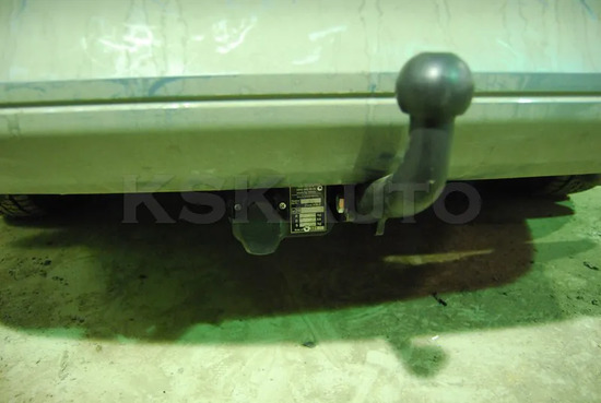 Фаркоп Imiola для Ford Focus II седан 2005-2011. Артикул E.044
