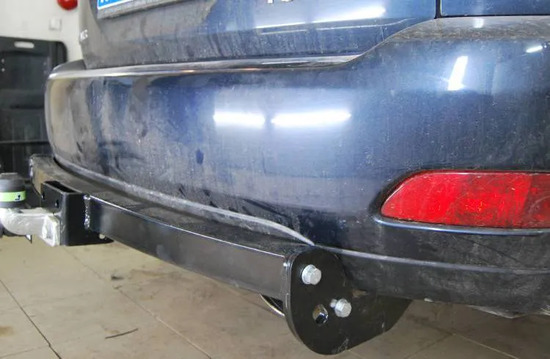 Фаркоп Лидер-Плюс для Lexus RX 300/330/350/400 2003-2009. Фланцевое крепление. Артикул L101-F