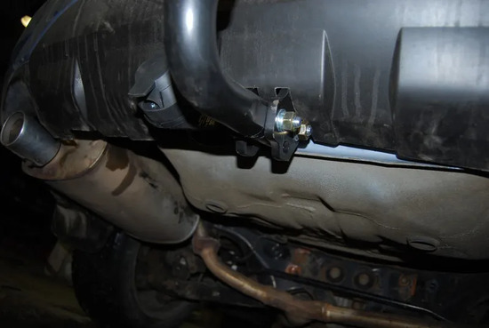 Фаркоп Auto-Hak для Subaru Forester III 2008-2012. Артикул SU 45