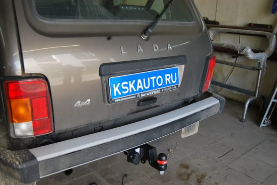 Фаркоп Oris (ранее Bosal) для Lada 4x4 2131 1995-2022. Артикул 1238-E