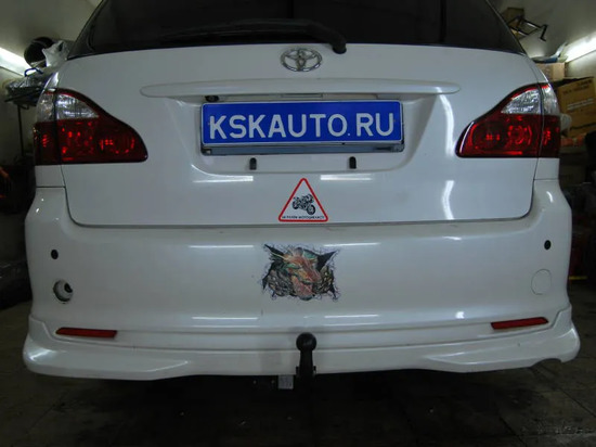Фаркоп Imiola для Toyota Avensis Verso 2002-2009. Артикул T.025