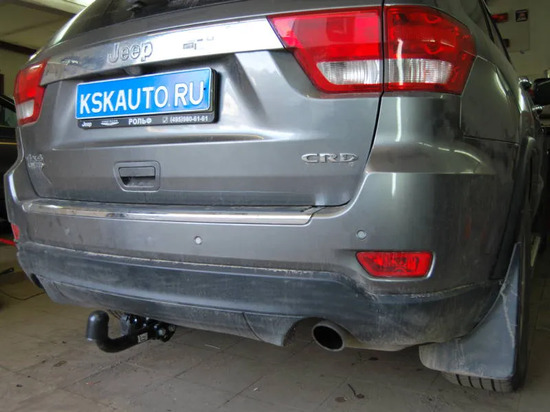 Фаркоп Auto-Hak для Jeep Grand Cherokee WK2 (кроме SRT) 2011-2014. Артикул JP 10