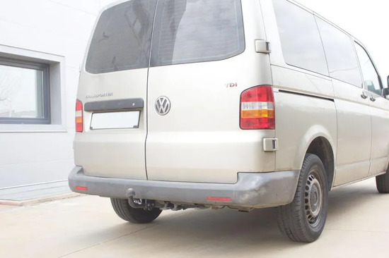 Фаркоп Aragon для Volkswagen Caravelle T5 2003-2015. Артикул E6706DA