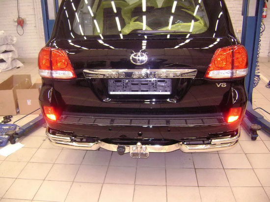 Фаркоп Baltex для Lexus 450d 2015-2022 (с декор. накладкой и фонарем). Фланцевое крепление. Артикул Y-20F