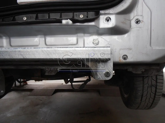 Фаркоп Galia оцинкованный для Opel Zafira B 2005-2012. Быстросъемный крюк. Артикул O052C