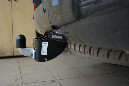 Фаркоп Westfalia для Toyota Land Cruiser 200 V8 2007-2022. Фланцевое крепление. Артикул 335359600001