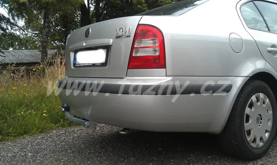 Фаркоп Galia оцинкованный для Skoda Octavia A4 1996-2004 седан, универсал. Артикул S085A