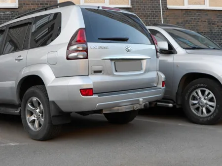 Фаркоп Baltex для Lexus LX 470 1998-2007 с накладкой из нержавеющей стали. Фланцевое крепление. Артикул Y08EL
