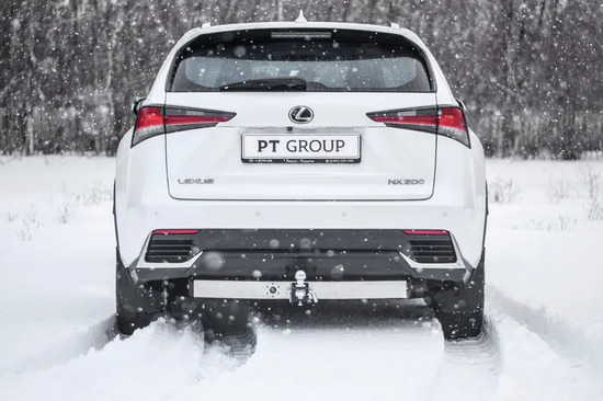 Фаркоп PT Group для Lexus NX 2014-2022 с нержавеющей накладкой. Артикул LNX991101