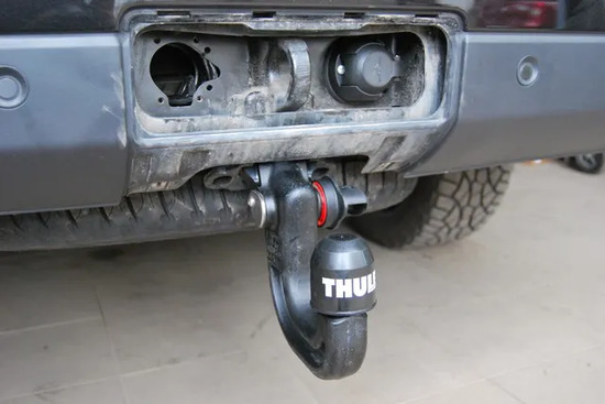 Фаркоп Brink (Thule) для Land Rover Discovery IV 2009-2016 (без электрики). Быстросъемный крюк. Артикул 377100