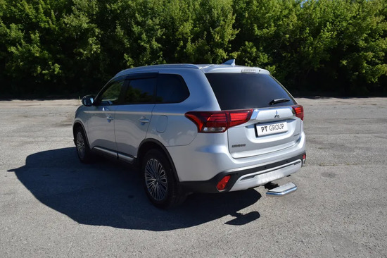 Подножка PT Group с алюминиевой площадкой на фаркоп. Артикул TOW990107
