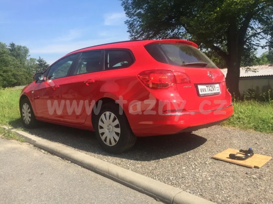 Фаркоп Imiola для Opel Astra J универсал 2010-2015. Быстросъемный крюк. Артикул O.A40