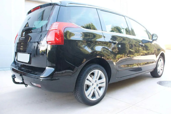 Фаркоп Aragon для Peugeot 5008 2009-2022. Артикул E1220AA
