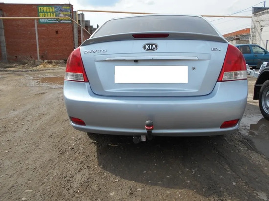 Фаркоп Oris (ранее Bosal) для Kia Cerato I хэтчбек, седан 2004-2008. Артикул 6732-A